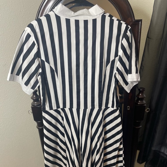 Orchid bloom rockabilly dress - Picture 3 of 4